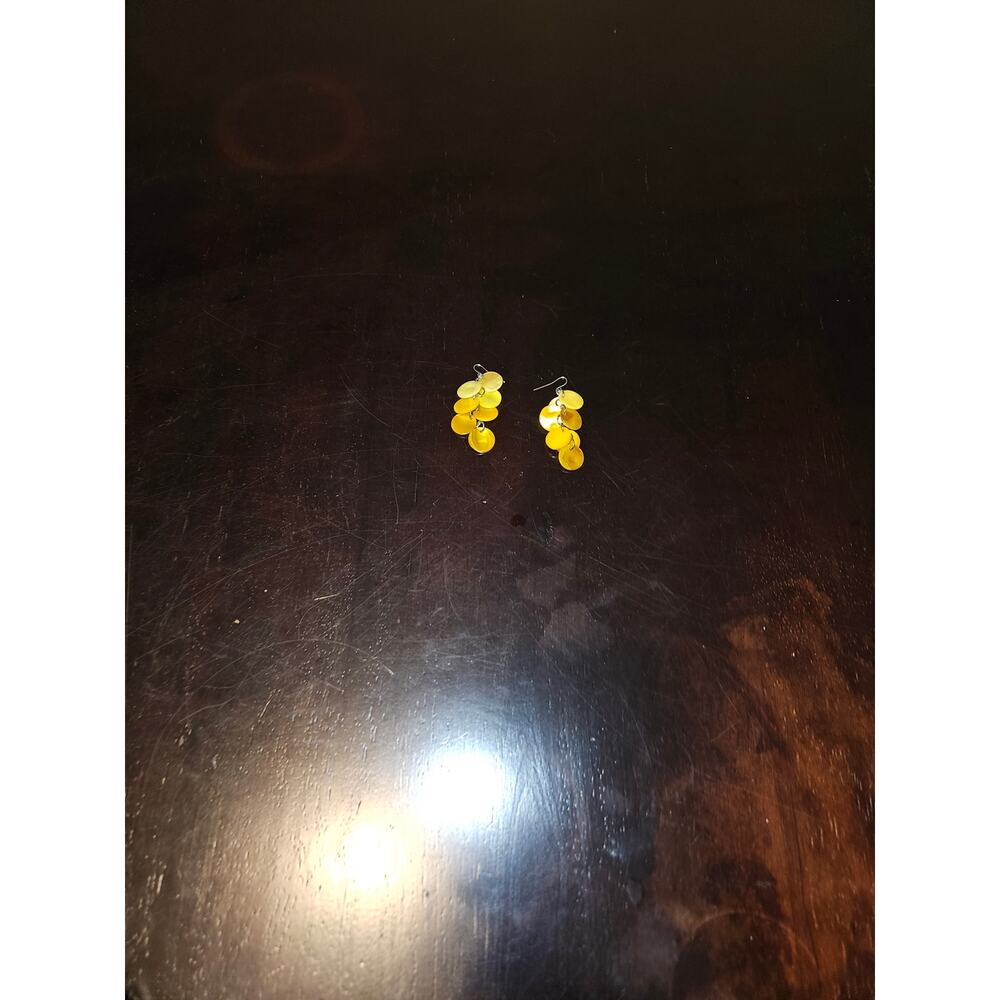 Yellow hanging earrings